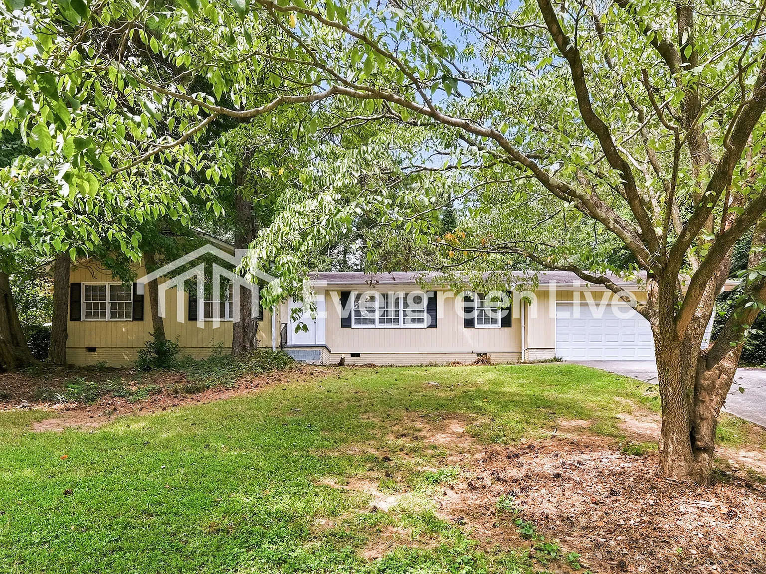 3 bed, 2.0 bath, 1705 sqft, $1,695 — Photo 1