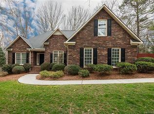 5404 Ashbury Ln, Davidson, NC 28036