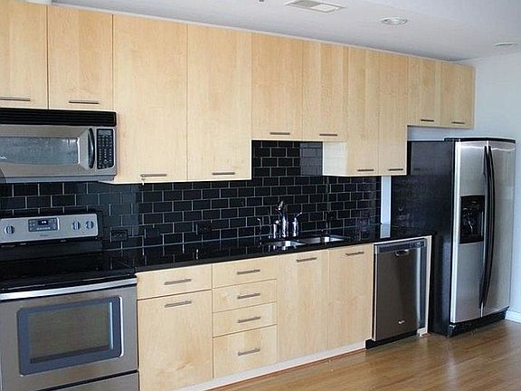 4th image of 3324 Peachtree Rd NE Unit 2303