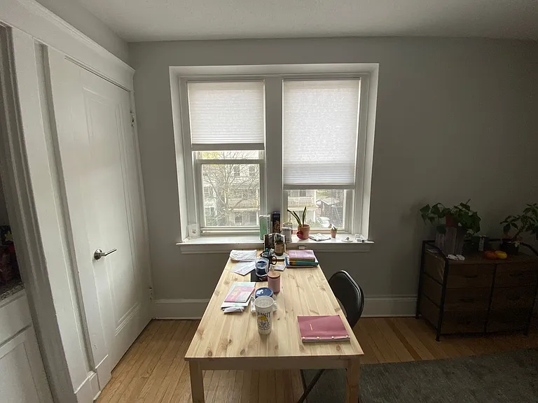 100 Howe Street — Photo 159