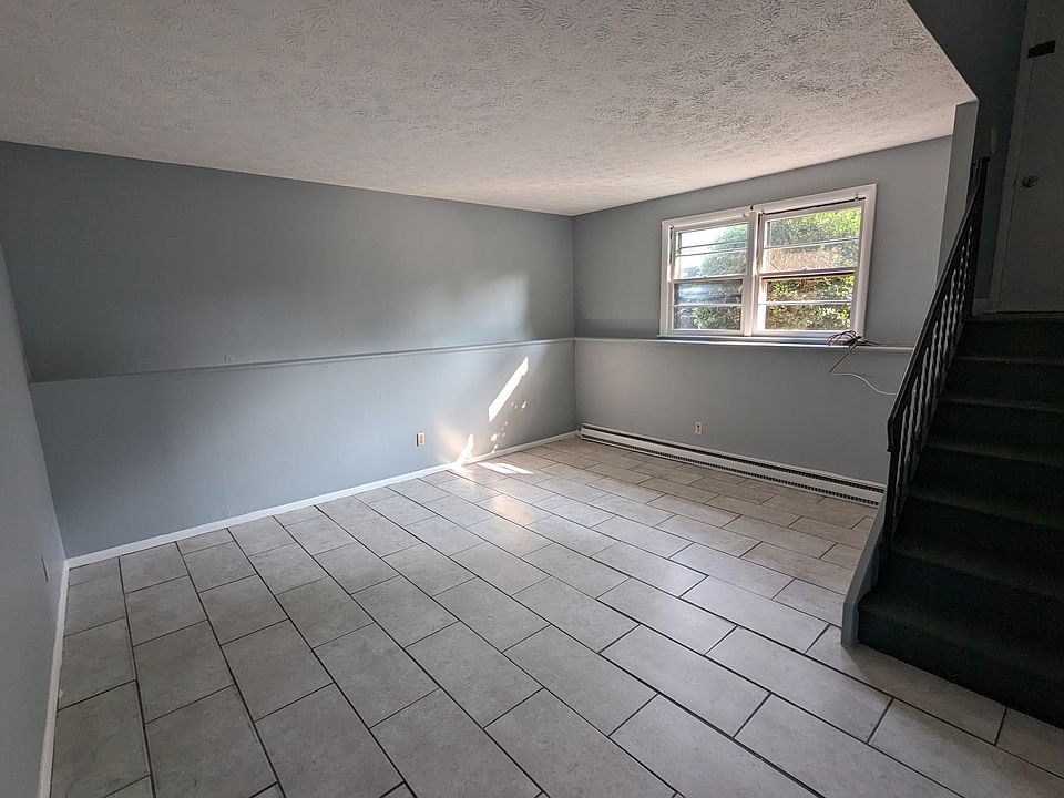 1st image of 647 Middletown Ave #651