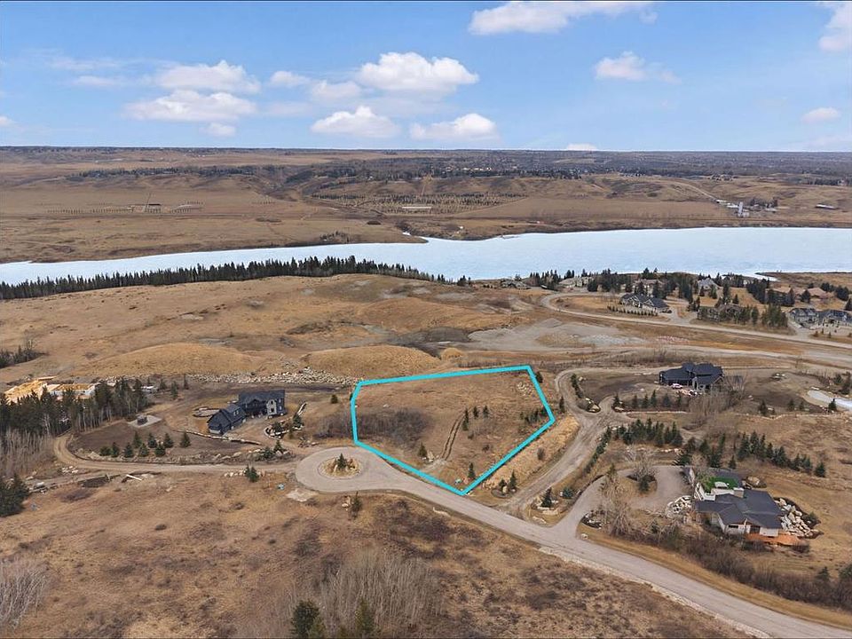 1st image of 40 Devonian Ridge Pl