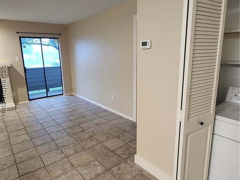 1901 Holleman Dr W #201 — Photo 12