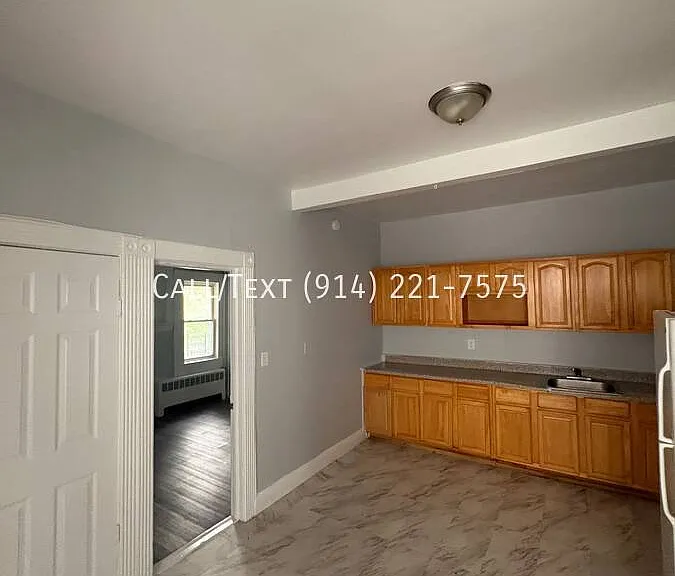 162 Waverly St #2 — Photo 7