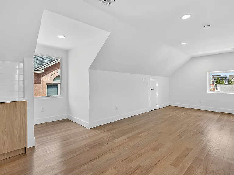 46 Hudson Ave #C — Photo 13