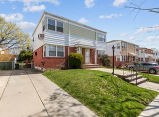 67-27 211th St #1, Oakland Gardens, NY 11364
