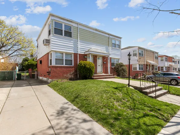 67-27 211th St #1, Oakland Gardens, NY 11364