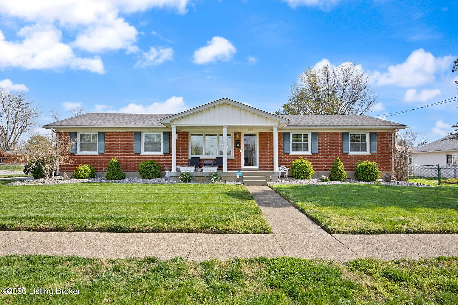 2407 Roddy Rd photo 1