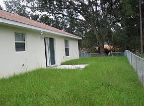 2nd image of 121 Redwood Rd