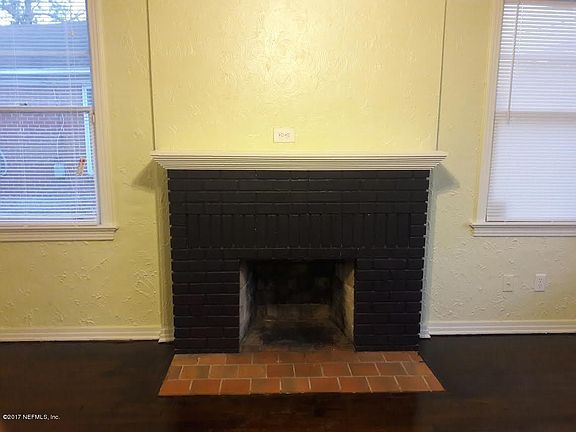 5th image of 1919 College Cir N