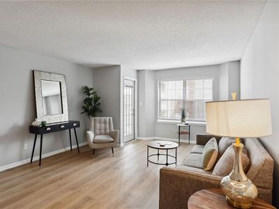 1018 Chastain Park Ct NE, Atlanta, GA, 30342