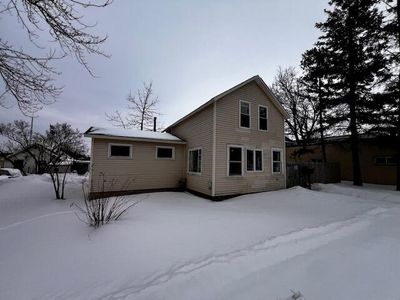 106 S B St, Cheboygan, MI, 49721