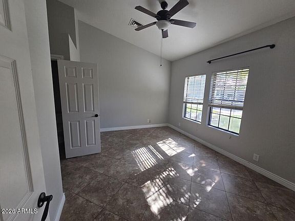 3rd image of 850 E VAUGHN Avenue