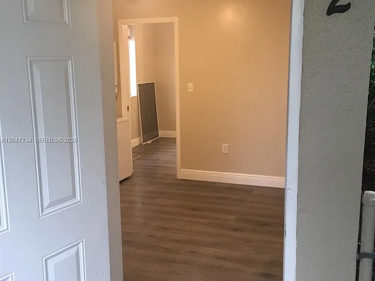 32 NE 169th St #2 — Photo 2