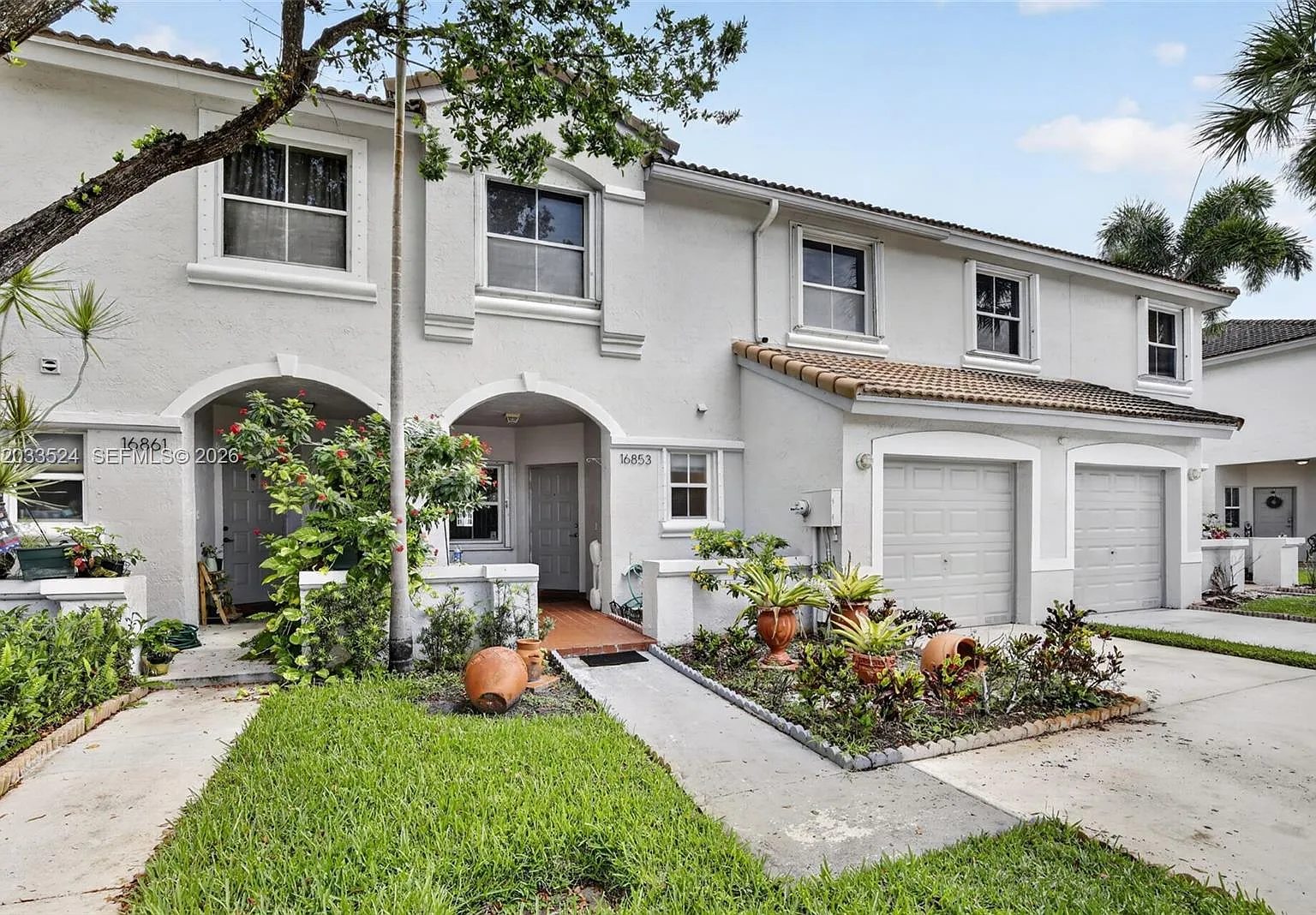 3 bed, 2.0 bath, $3,500 — Photo 2