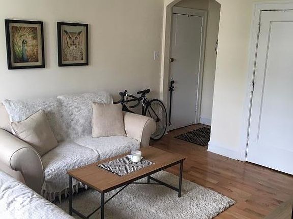 5th image of 4851 S Damen Ave