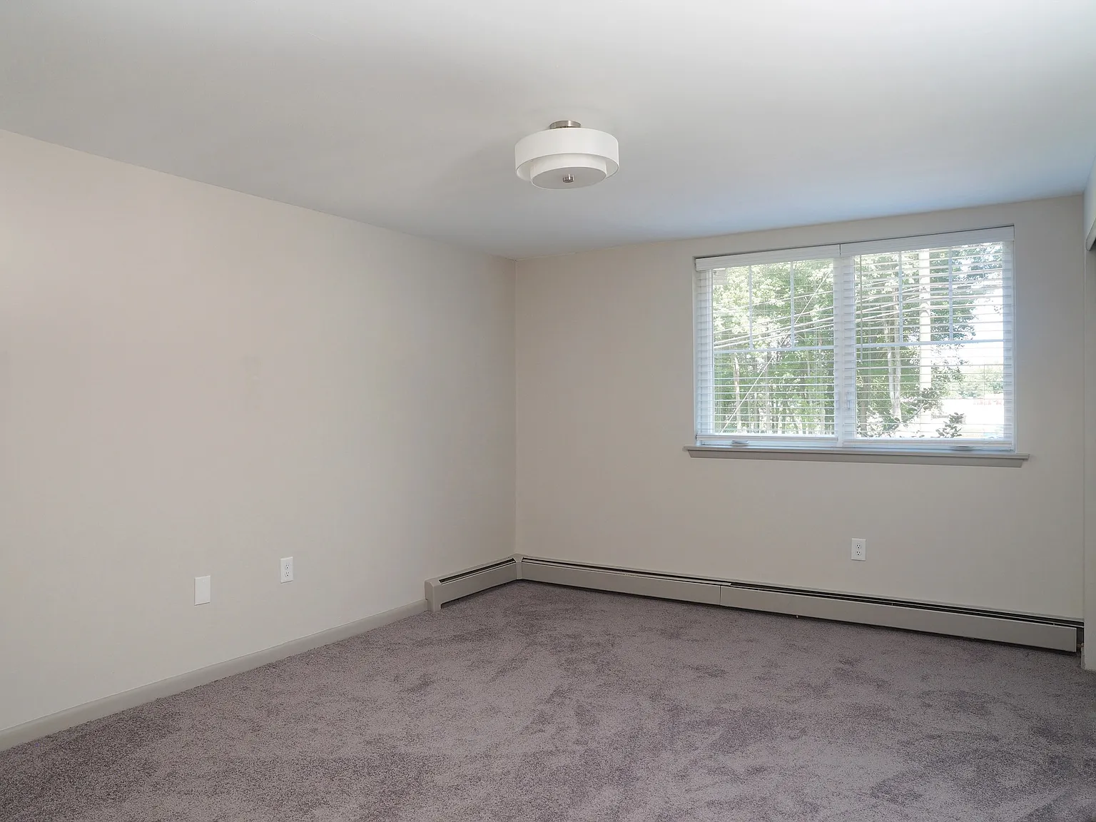 Enclave West Hartford / Parc West — Photo 4