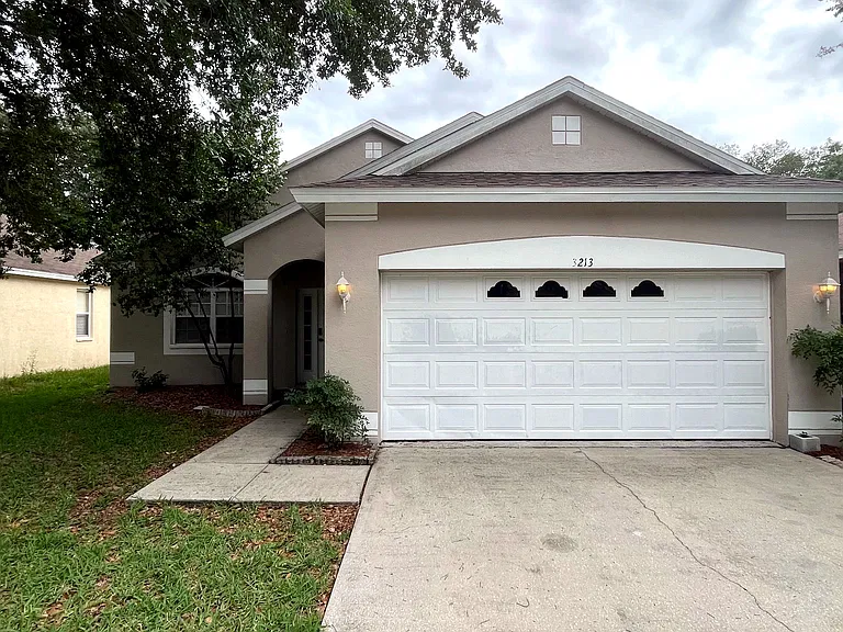 3213 Summer Cruise Dr — Photo 2