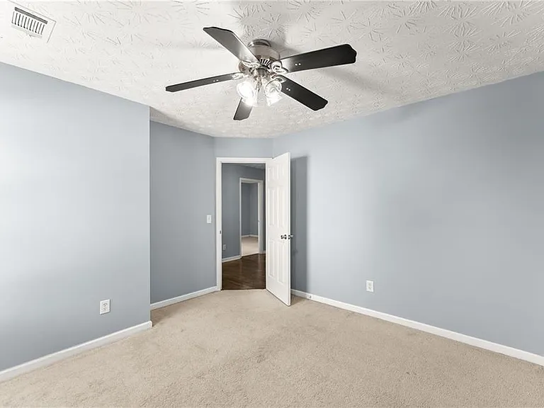 104 Jameston Dr — Photo 14