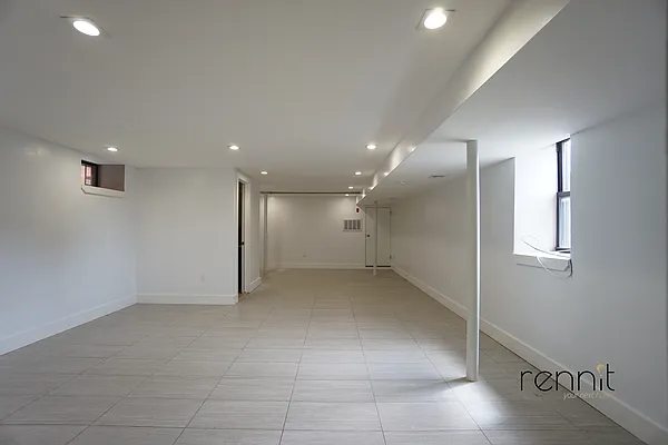 Rented by Rennit Inc. | media 30