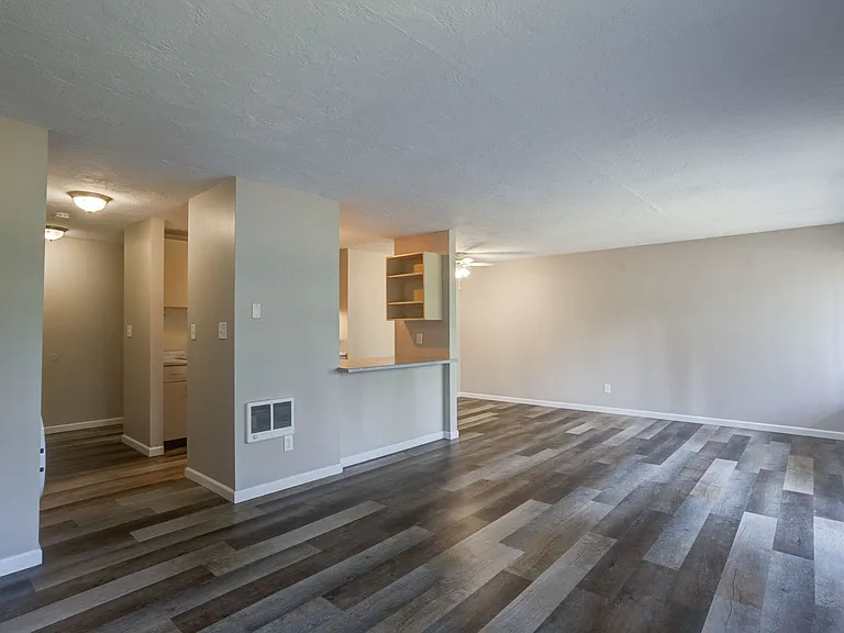 Sierra Terrace — Photo 42