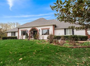 15211 Long St, Overland Park, KS 66221