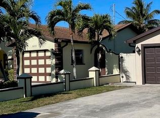 5237 Johns St, Naples, FL 34113
