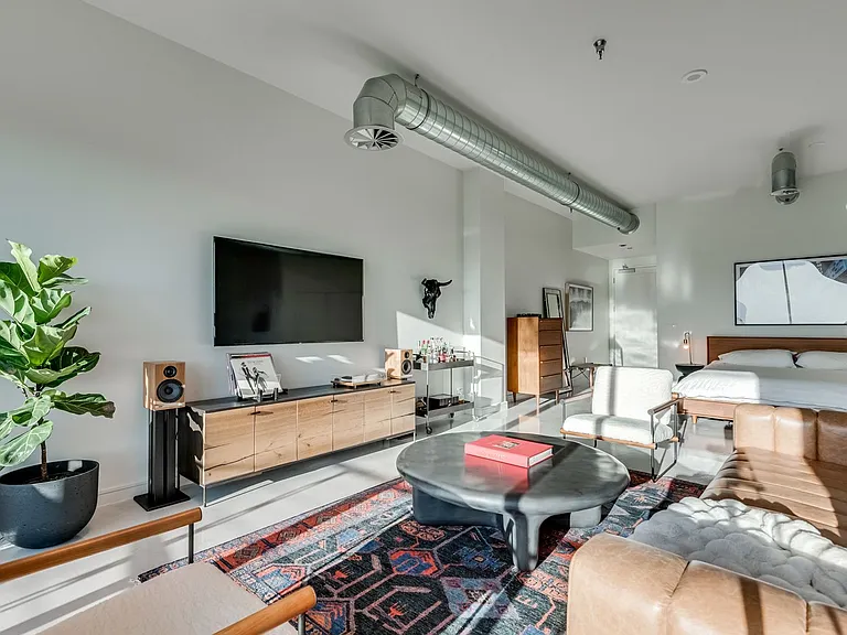 200 Hoover Ave #1502 — Photo 6