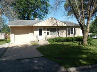 1314 Irvington Pl, Rockford, IL 61107