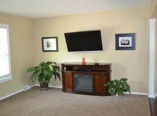 16703 McKinley Ct, Belton, MO 64012