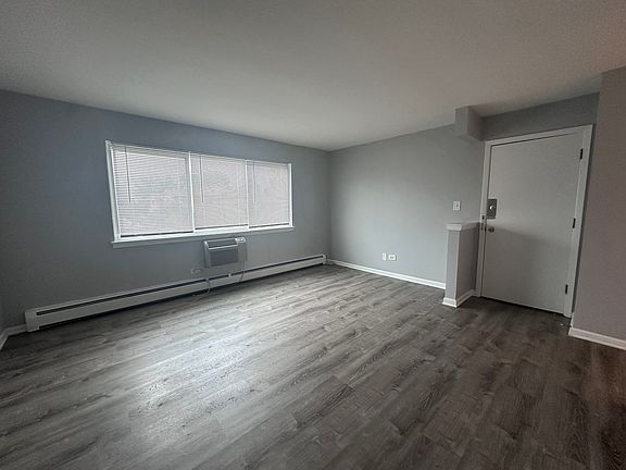 4th image of 8805 Dee Rd APT Gn