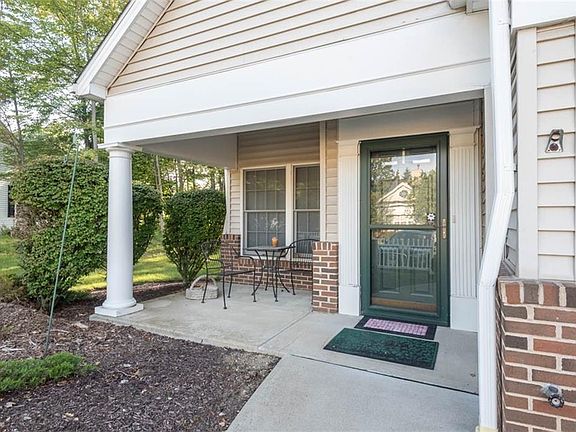 2nd image of 8662 Alexandra Dr