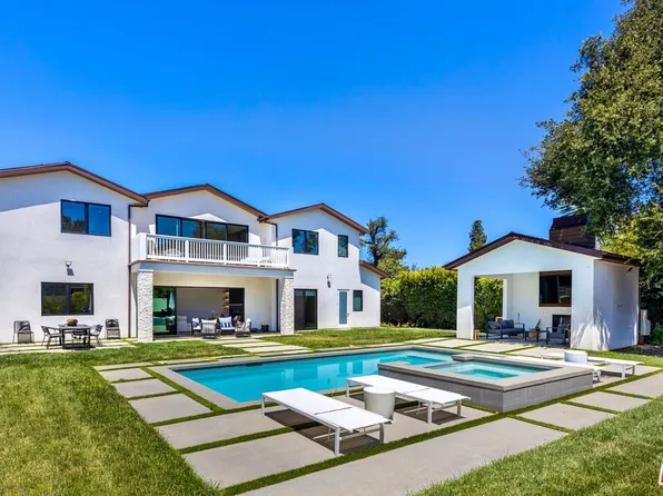 17361 W Amina Pl, Encino, CA 91316