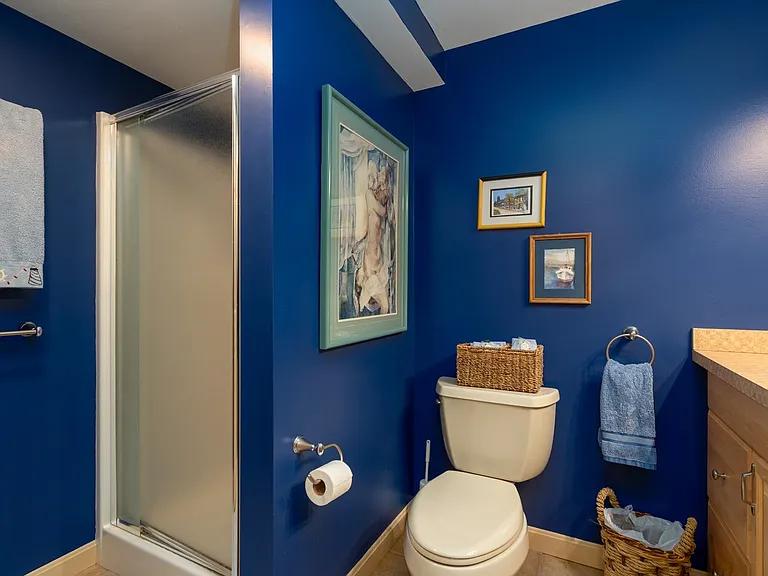 39 Robertson Dr — Photo 25