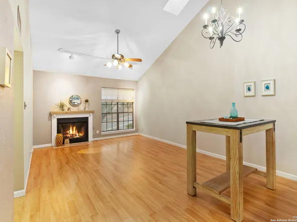 8611 Datapoint #4, San Antonio, TX 78229