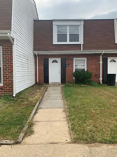 8401 Pioneer Dr Photo 1