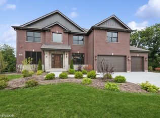 202 Mark Ln, Lake Zurich, IL 60047