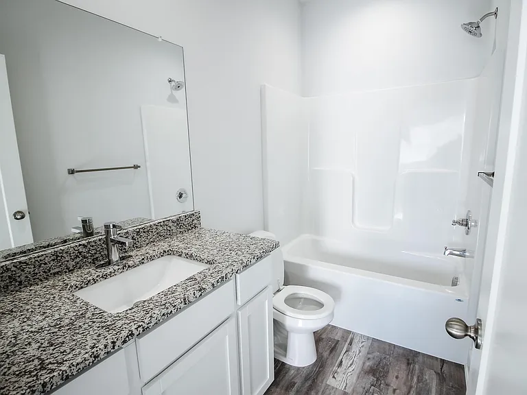 5409 N Colburn St — Photo 9