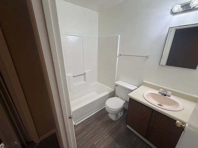 1215 Oakplace Dr SW #C — Photo 13
