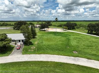 1209 Blue Heron Dr, Sebring, FL 33876