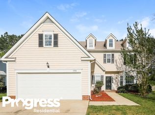 13036 Peacock Ln, Charlotte, NC 28215