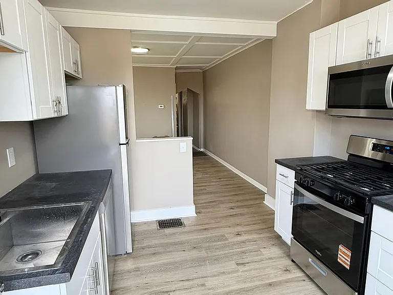 26 Merritt Ave — Photo 16