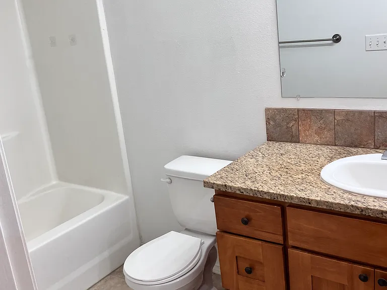 1331 S Monroe St #B — Photo 10