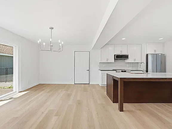 8504 Edison St NE — Photo 8