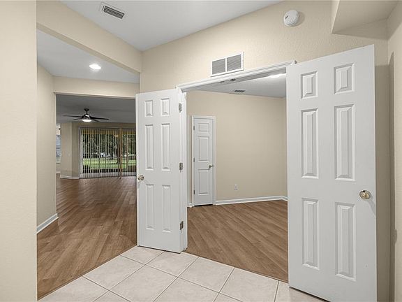 4th image of 4555 SW 52nd Cir APT 105