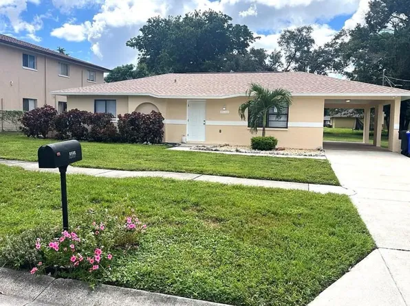 2656 Lime St, Fort Myers, FL 33916