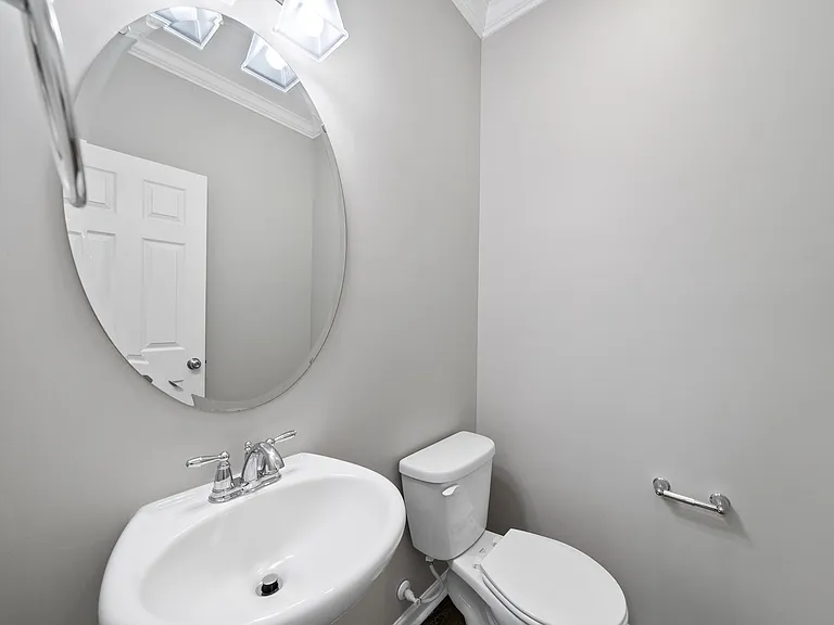 313 Great Northern Sta — Photo 16