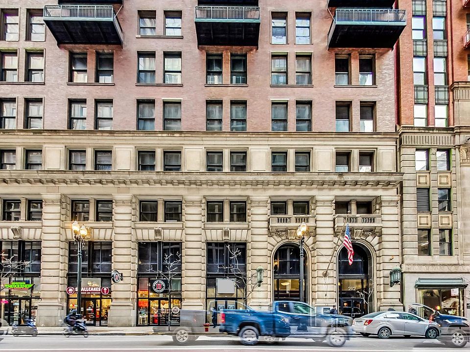 1st image of 212 W Washington St APT 1202