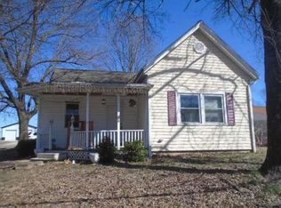 507 E Medcalf St, Dale, IN