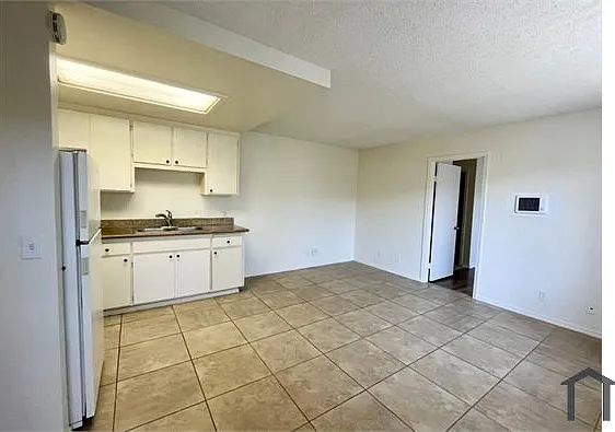 1 bed, 420 sqft, $1,700 — Photo 4